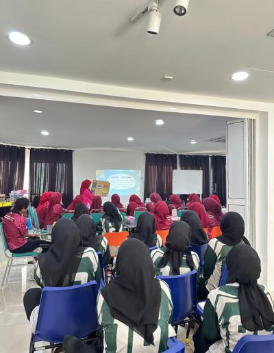 Bengkel Bahan Bantu Mengajar (4)